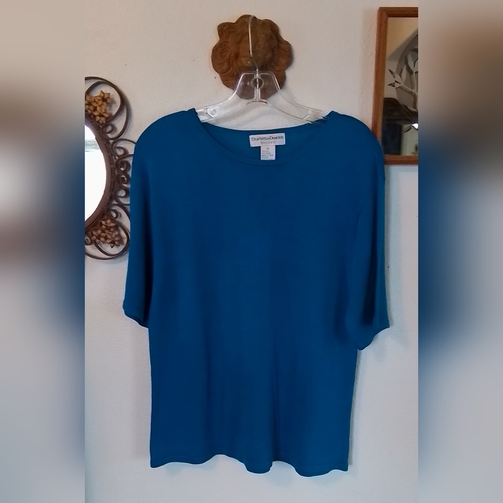 DRAPER AND DAMON'S SILK/RAYON PETITE LARGE PULLOVER KNIT TOP